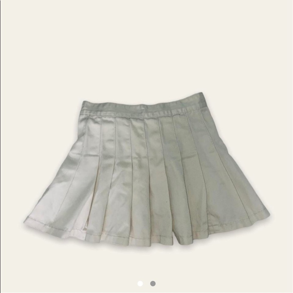 brandy melville nwot cream white dana mini skirt pleated
